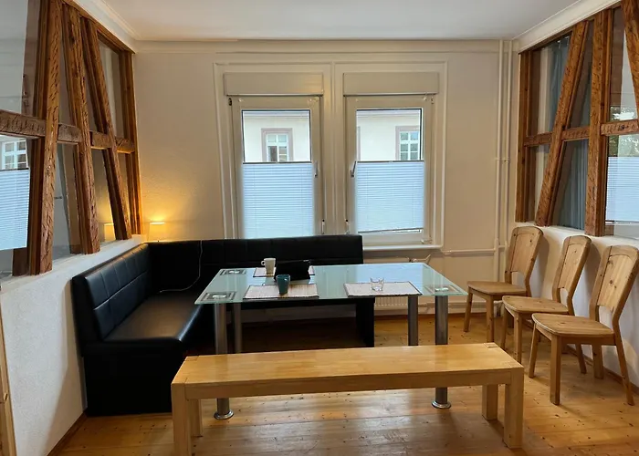 90Qm 4-Zimmer-Wohnung - Apartment Friedrichstrasse