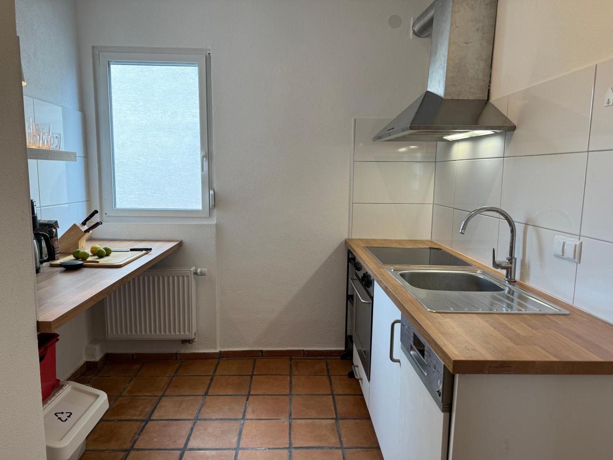 Apartment 90qm 4-zimmer-wohnung - Friedrichstrasse *